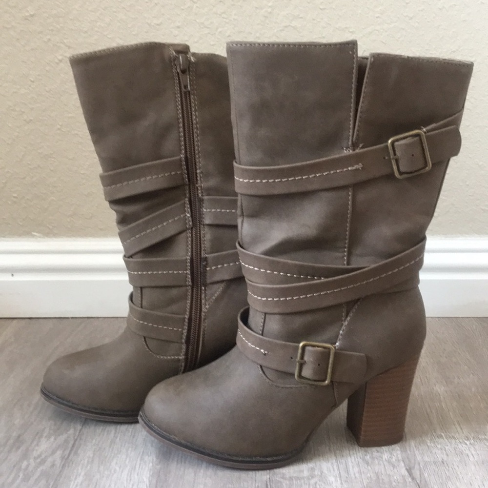 Apt 9 Grey Brown Heel Boots 👢